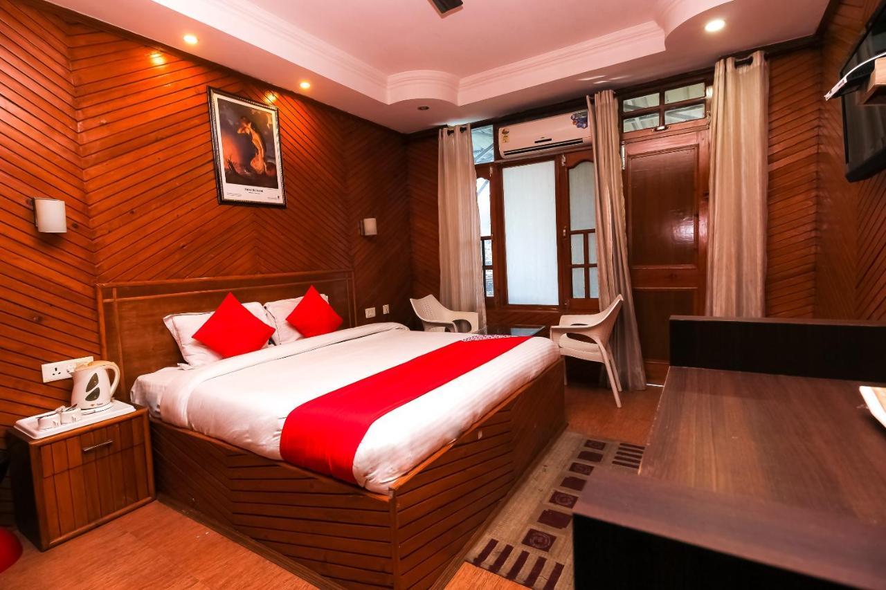 Oyo 8367 Hotel The Woodz Pālampur Exterior foto